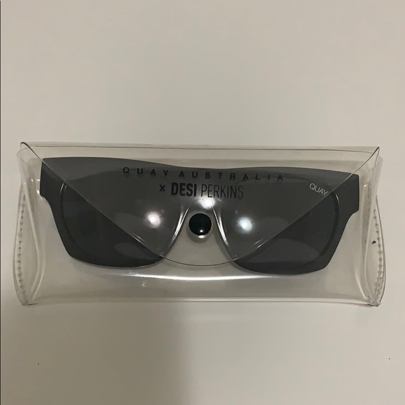 Quay - black frame sunglasses - Picture 6 of 7